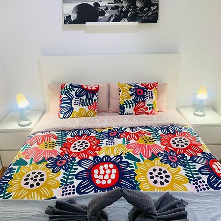 Ahllenrock Como Un Hotel, Pero Solo Para Ti Cornellà de Llobregat Exteriör bild