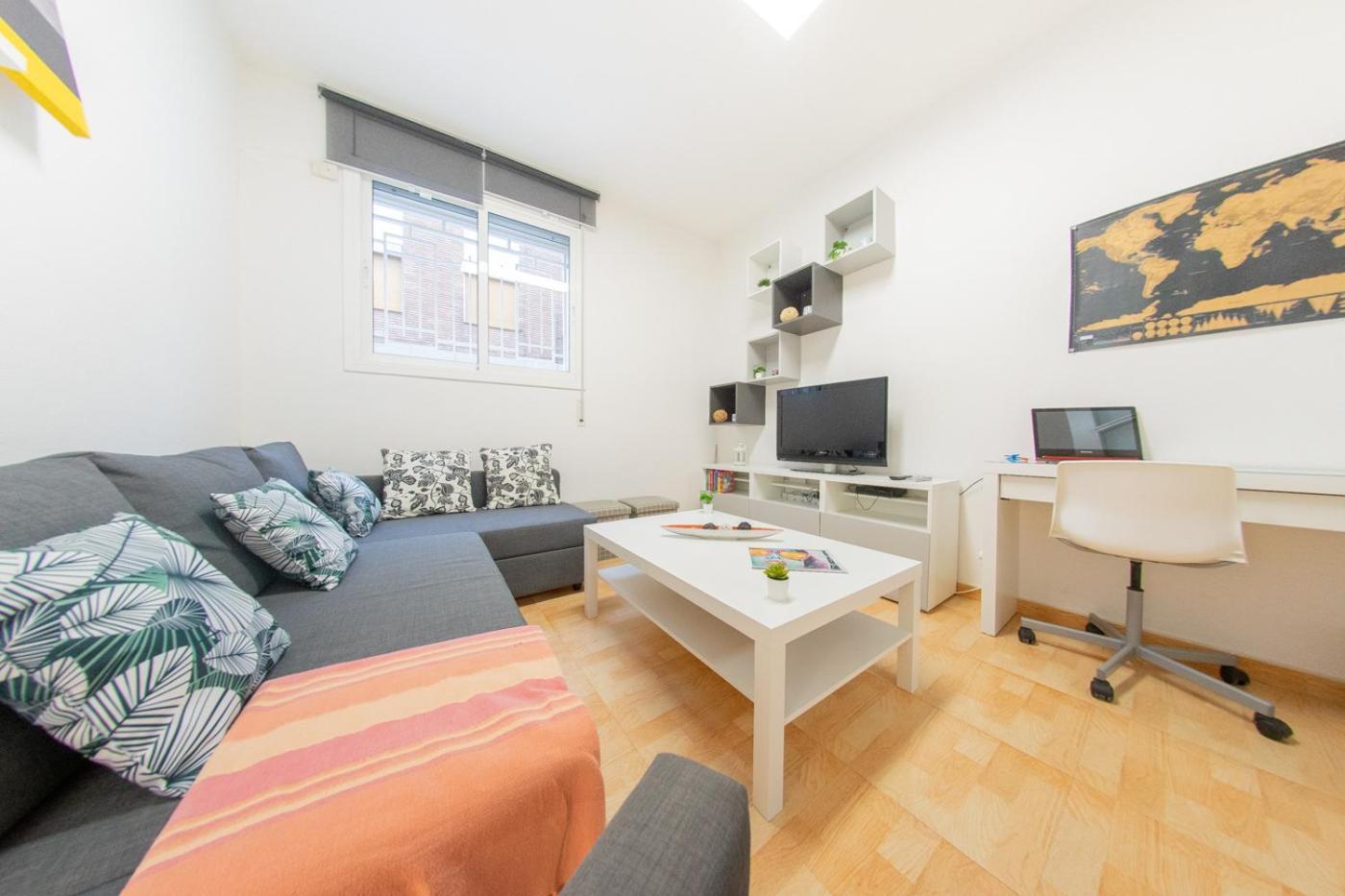 Ahllenrock Como Un Hotel, Pero Solo Para Ti Cornellà de Llobregat Exteriör bild